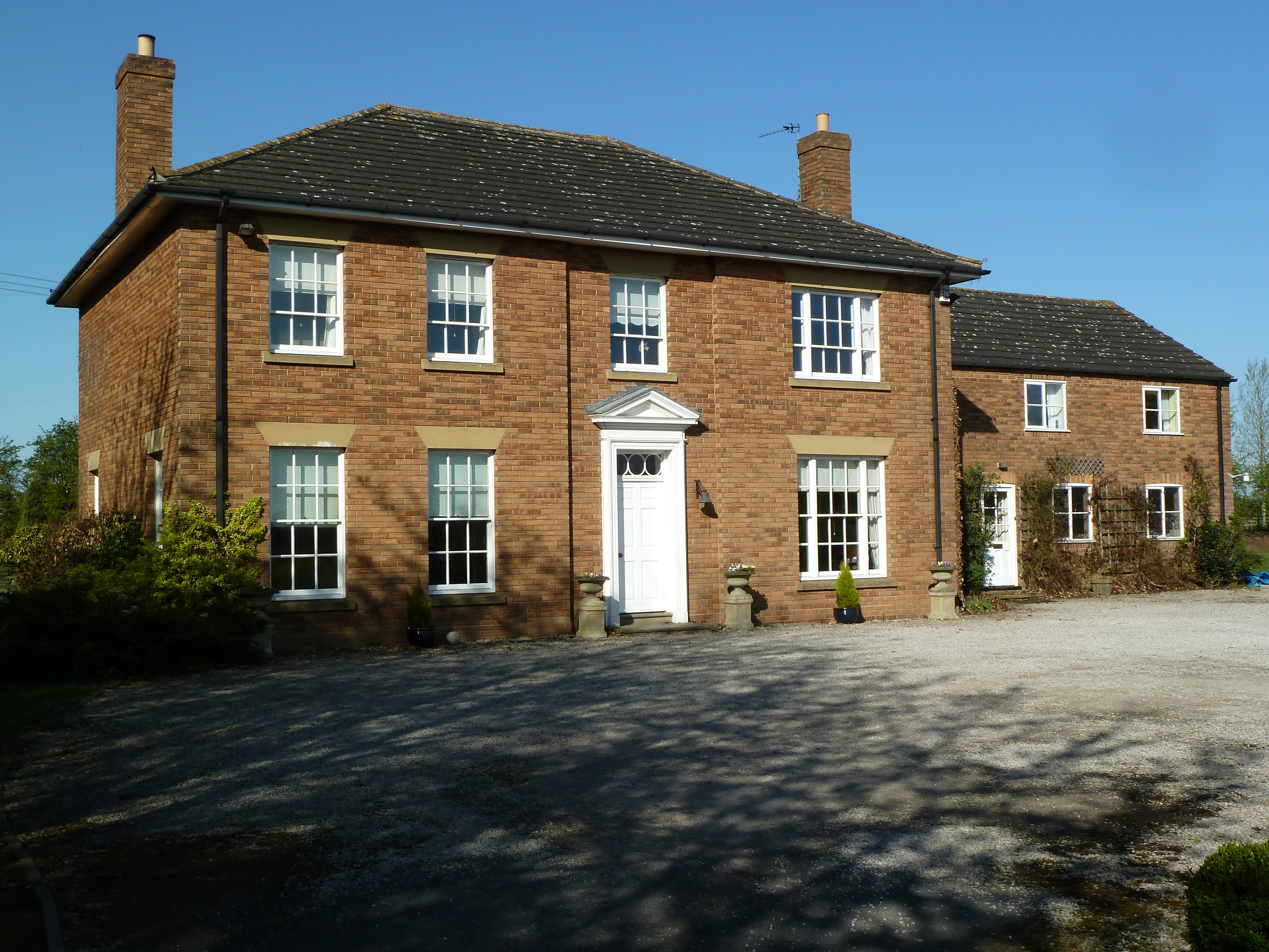 Alder Carr House-官方