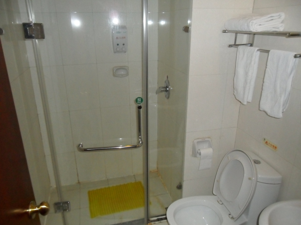 格林豪泰莱芜莱芜西苑快捷酒店主图