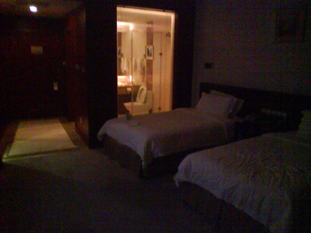 鄂尔多斯铁牛国航大酒店主图