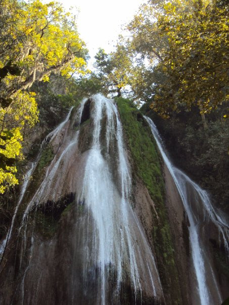 Cascada Cola de Caballo景点图片