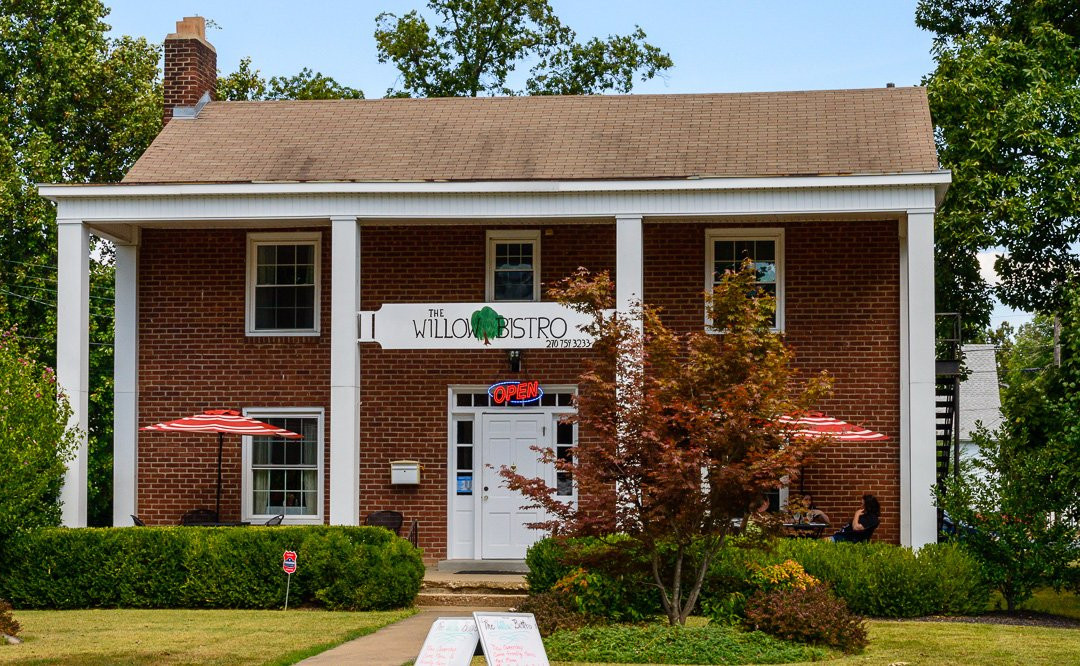 莫雷餐馆和美食-The Willow Bistro