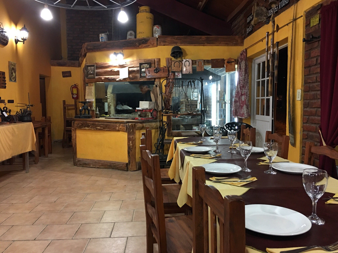 Las Grutas餐馆和美食-La Vaca de Martin