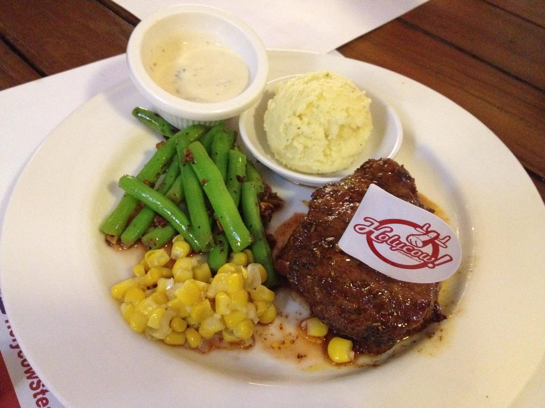 Holycow Steakhouse主图