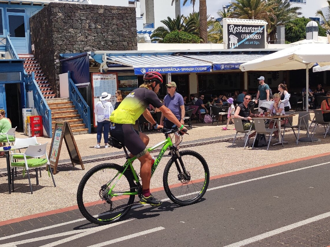 Iron Man Of Lanzarote-卡门港必去景点