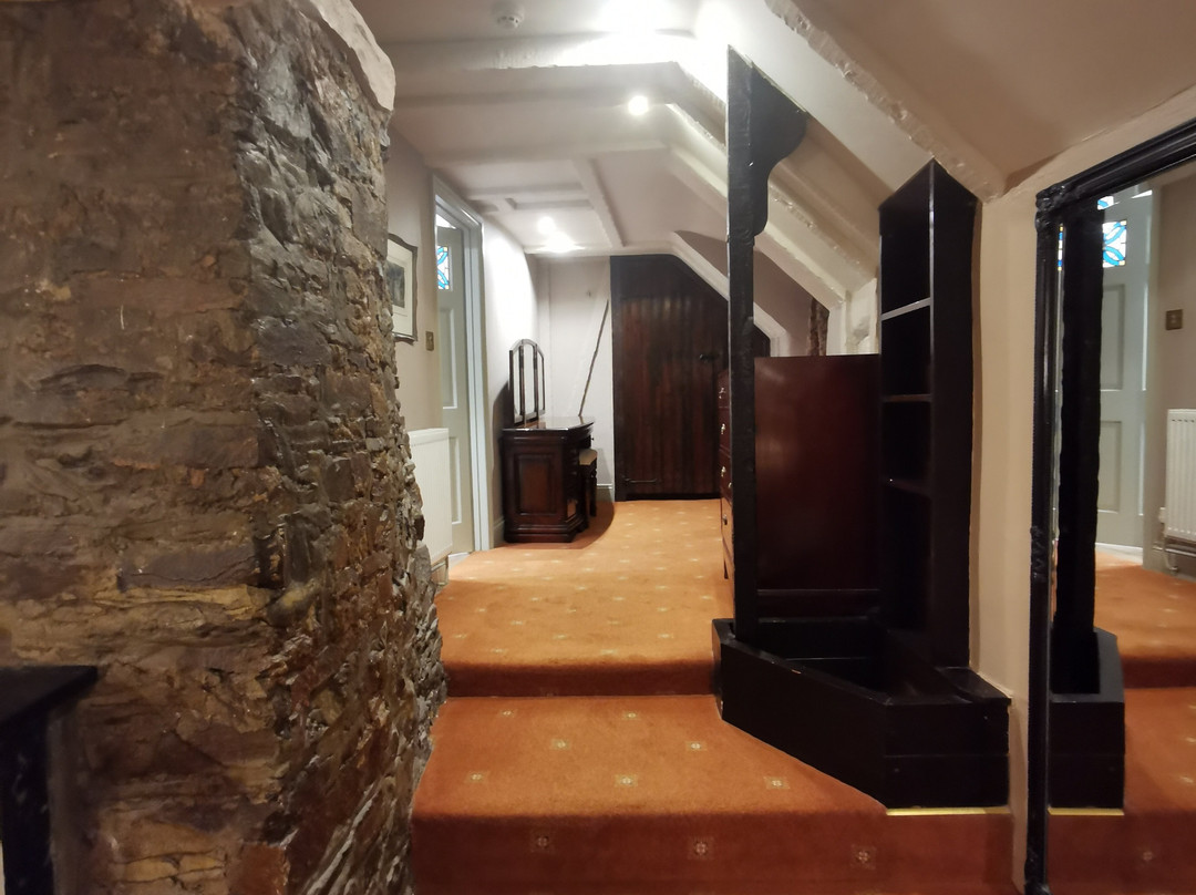Hoops Inn & Country Hotel主图