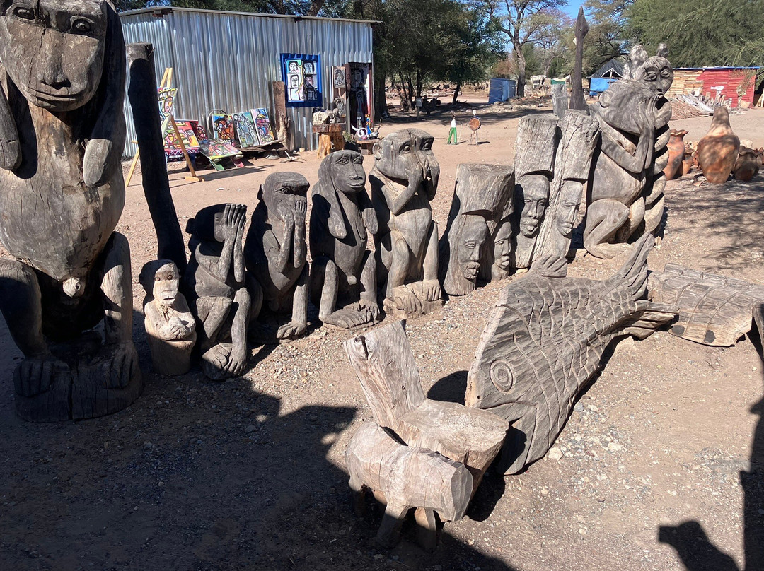 Okahandja Mbangura Woodcarvers Craft Market-Okahandja必去景点
