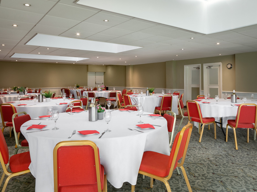 Ramada By Wyndham Cheltenham主图