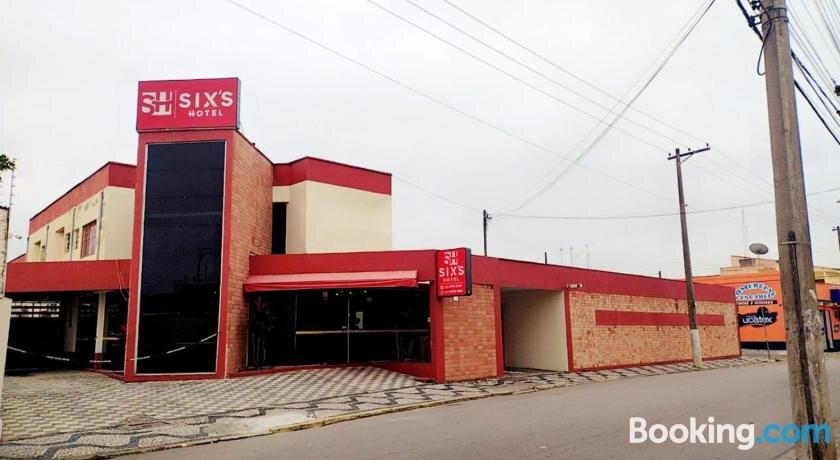 Six's Hotel主图