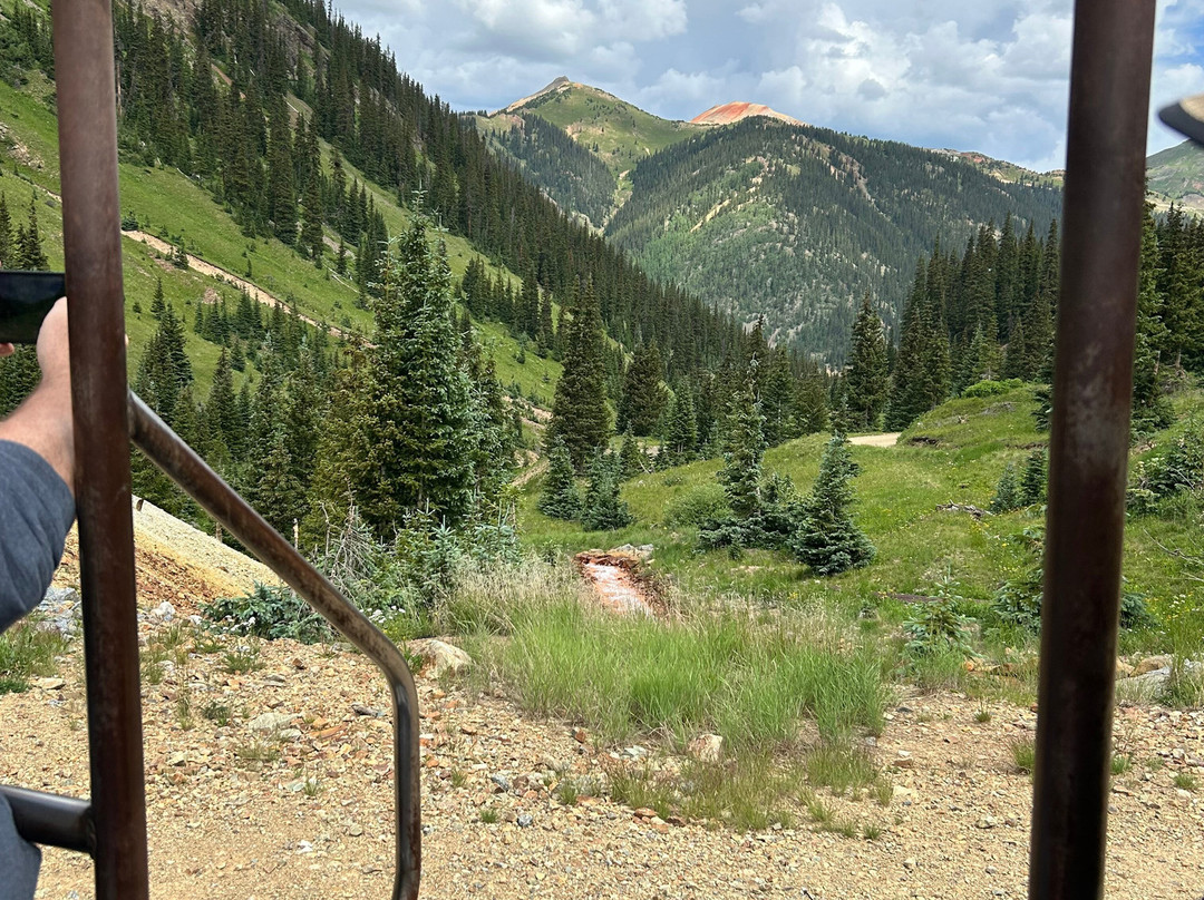 Mild to Wild Rafting and Jeep Tours景点图片
