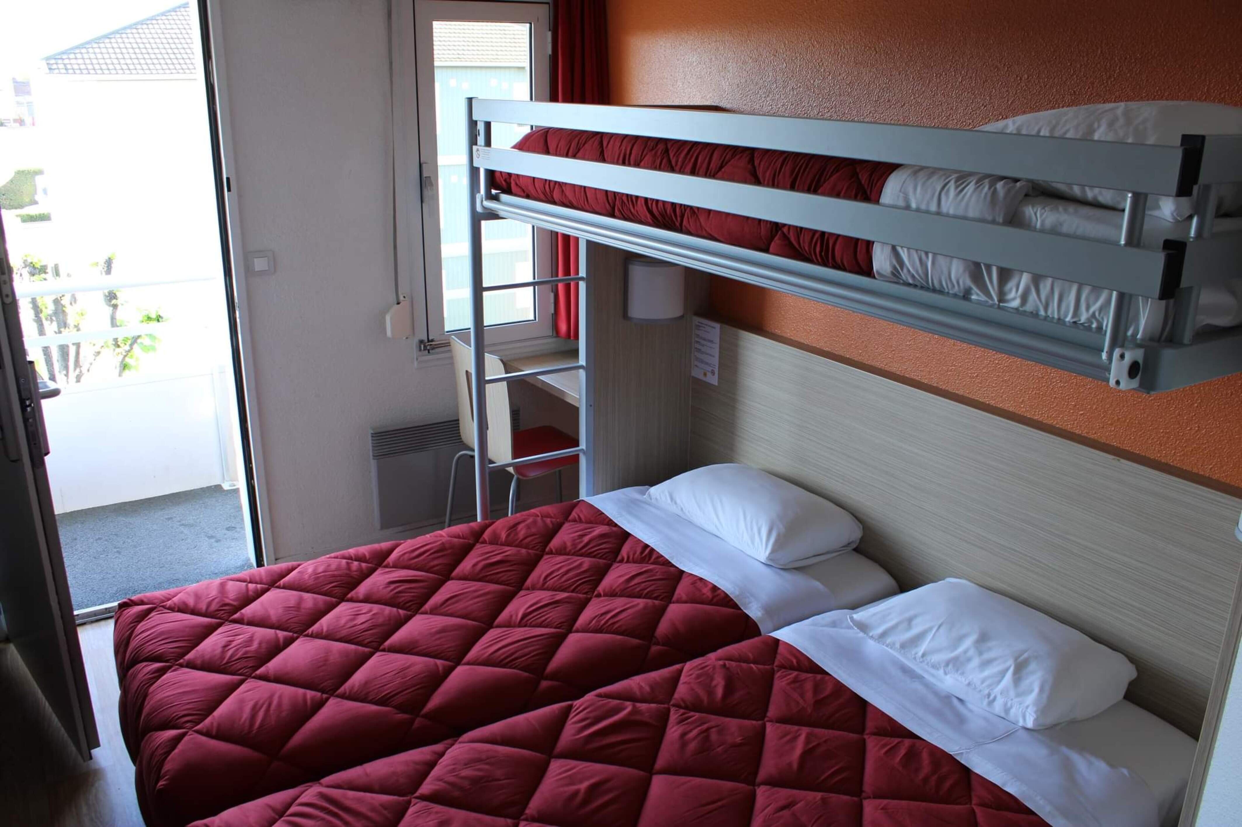 Hôtel Première Classe Clermont Ferrand Aubière-客卧