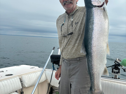 Angler's Edge Fishing Charters-多伦多必去景点