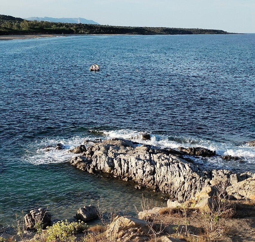 Spiaggia della Torre Di Bari-Bari Sardo必去景点