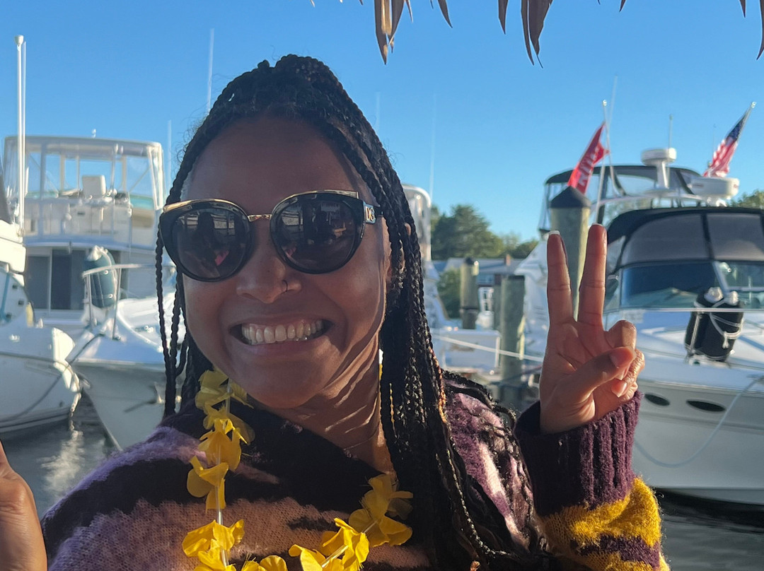 Cruisin Tikis Solomons Island景点图片