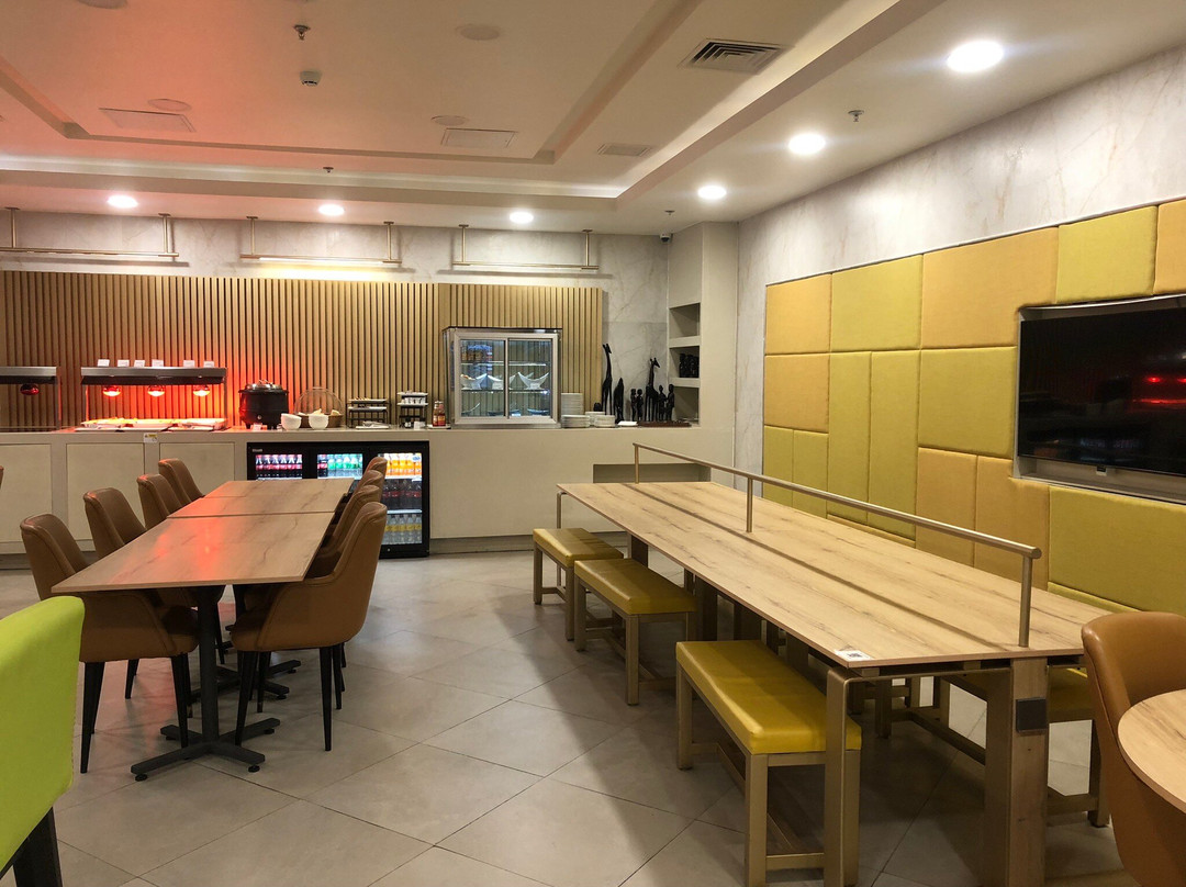 Marhaba Lounge - Zanzibar Terminal 3-Kiembi Samaki必去景点