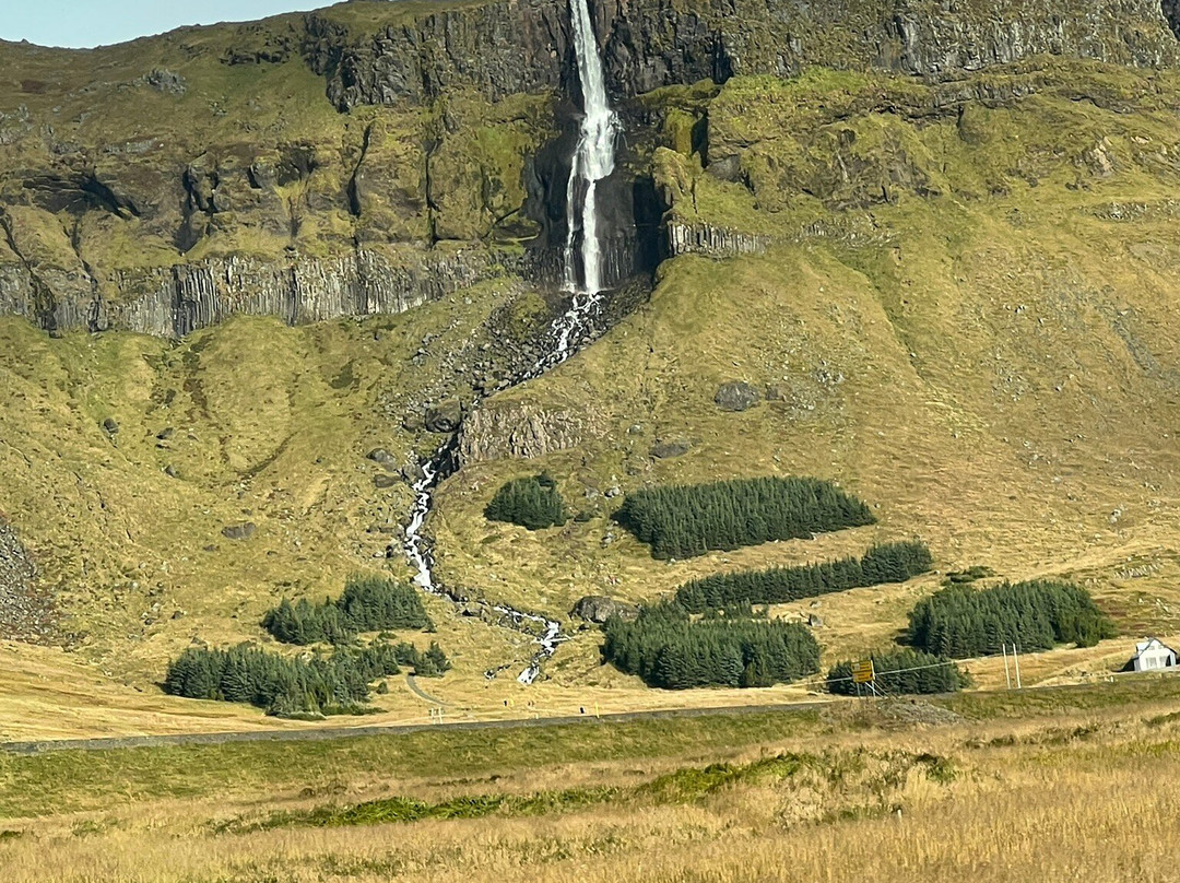 Bjarnarfoss-Snaefellsbaer必去景点