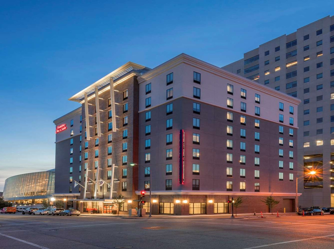 Hampton Inn & Suites Tulsa Downtown