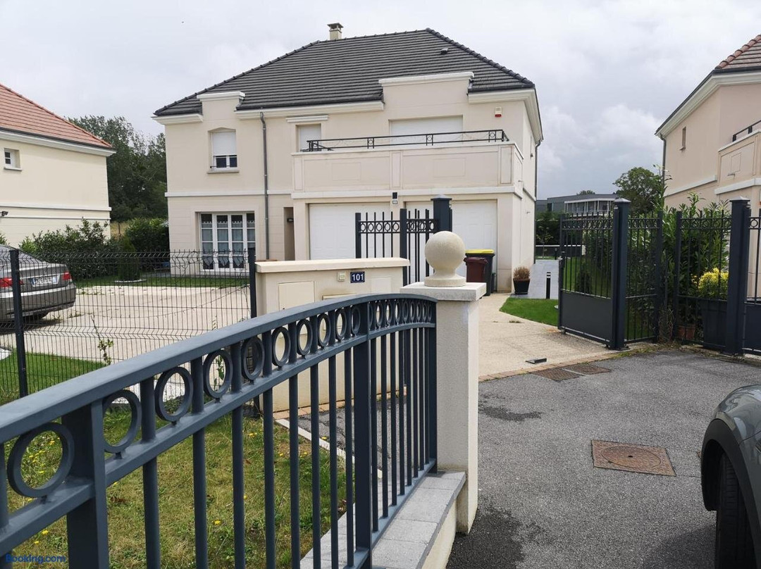 Maison D'Hotes A Montevrain