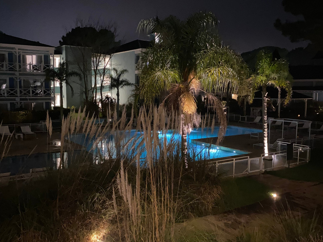 Howard Johnson Hotel and Convention Center Madariaga Carilo主图