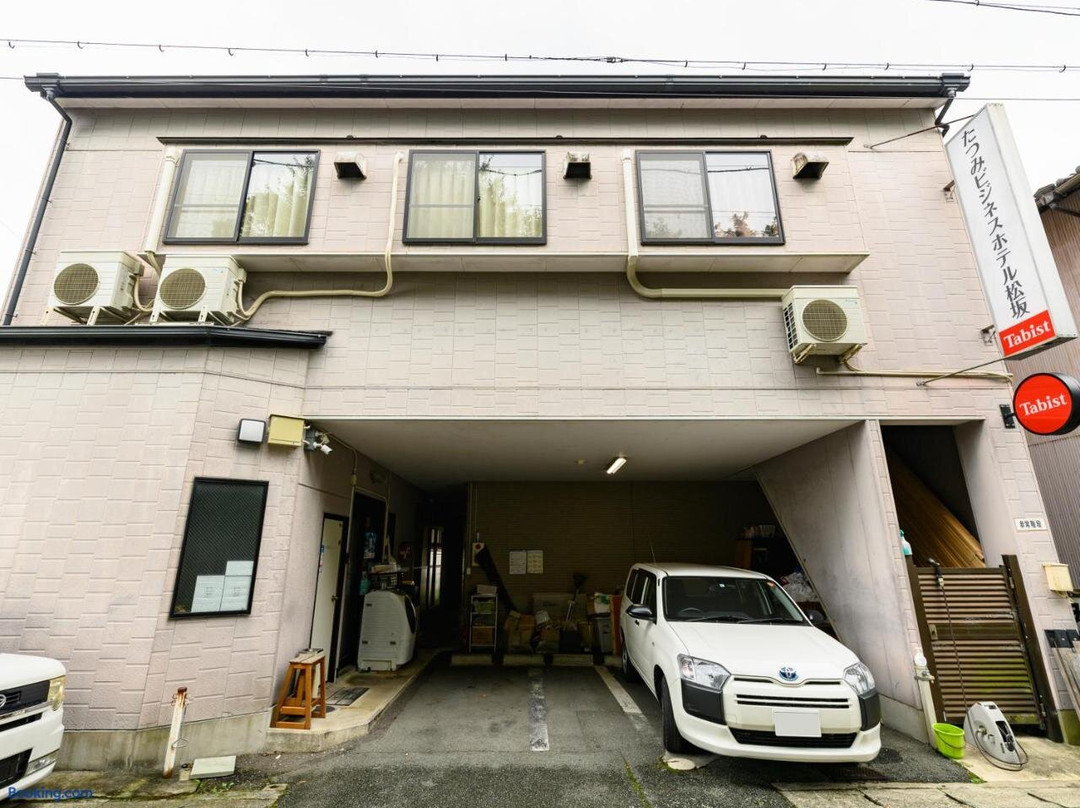 OYO 44698 Tatsumi Business Hotel