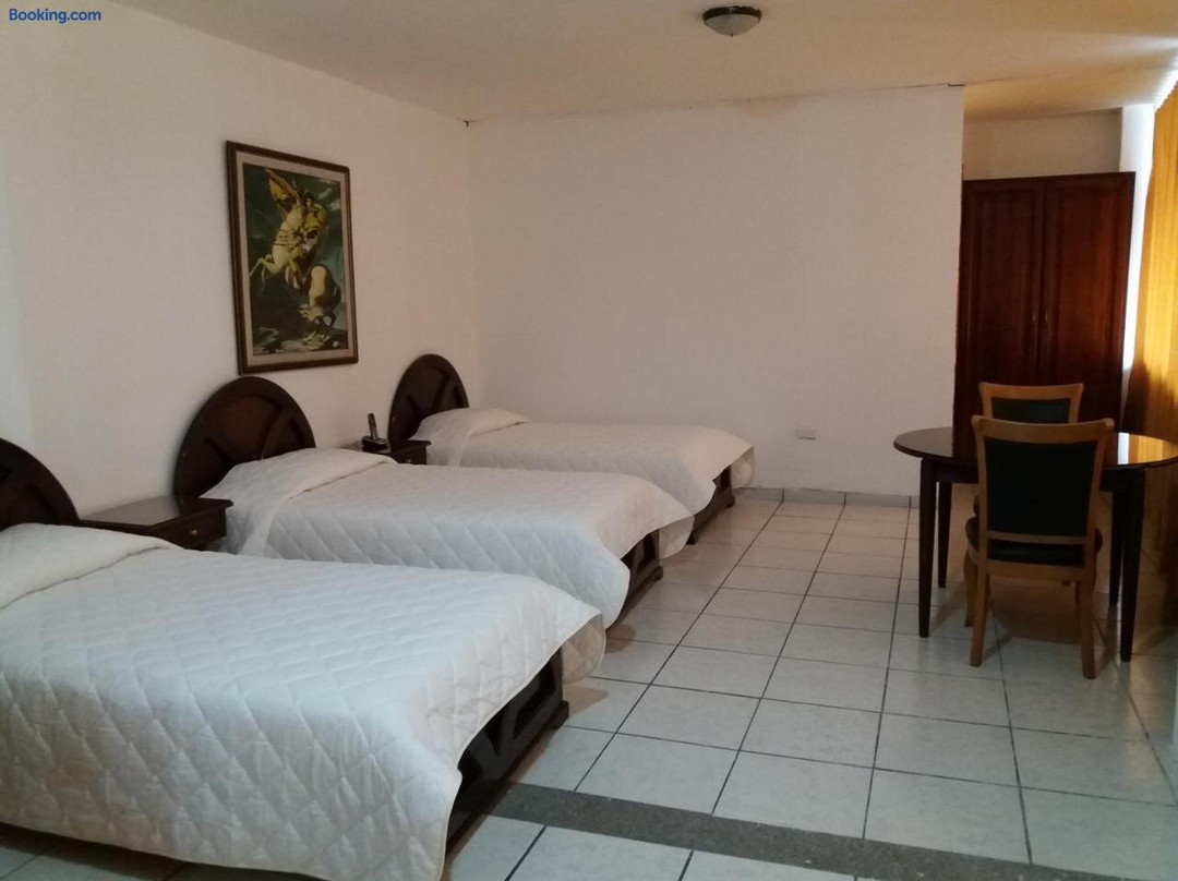 Hotel Puerta Del Sol