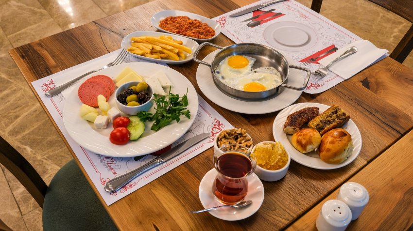 Best Western Plus Center Hotel-餐饮