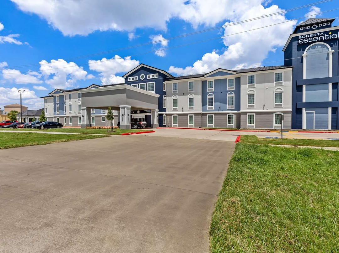 Sonesta Essential La Porte