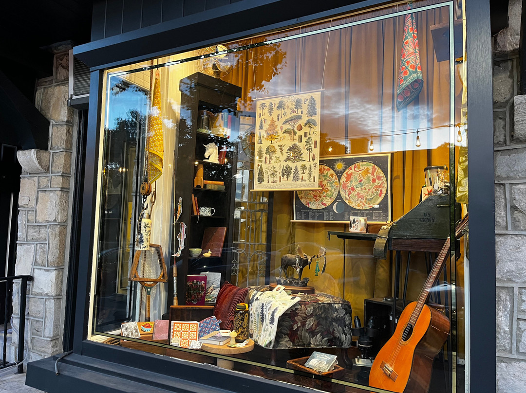 Of Aspen Curated Gifts景点图片
