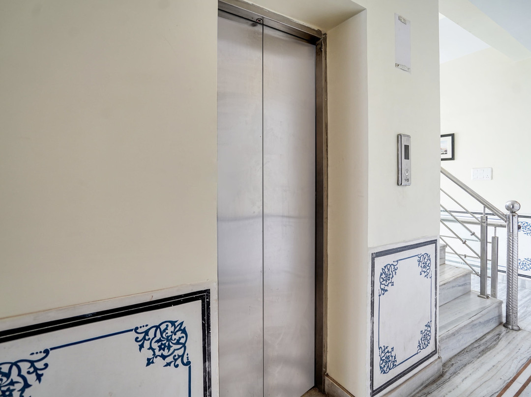 Super Townhouse Durgapura Formerly Gumaan Heritage