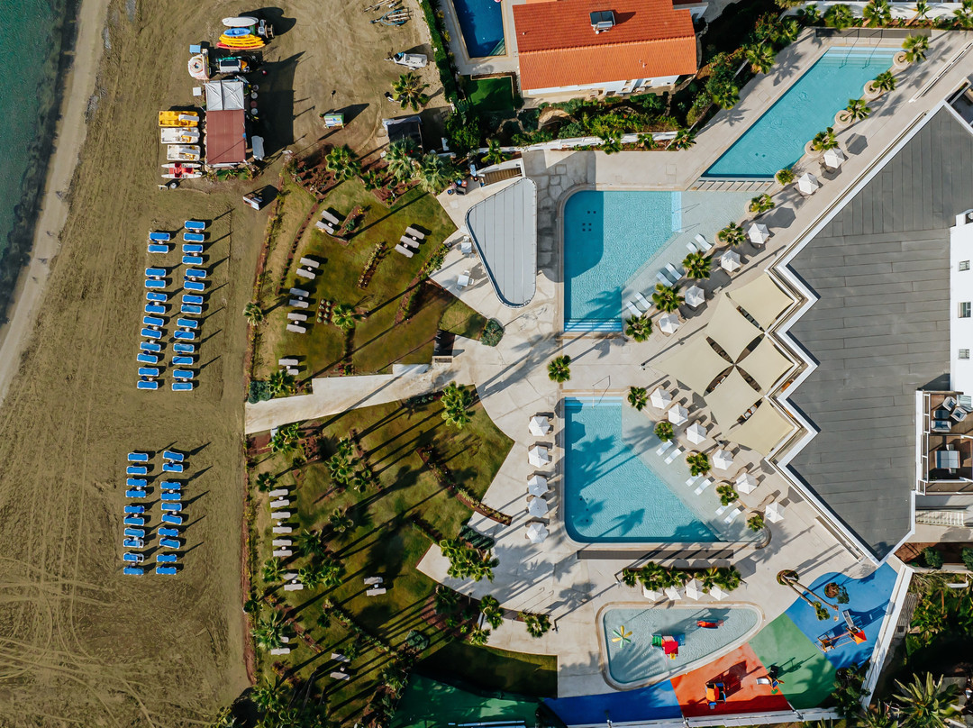 Lordos Beach Hotel & Spa主图