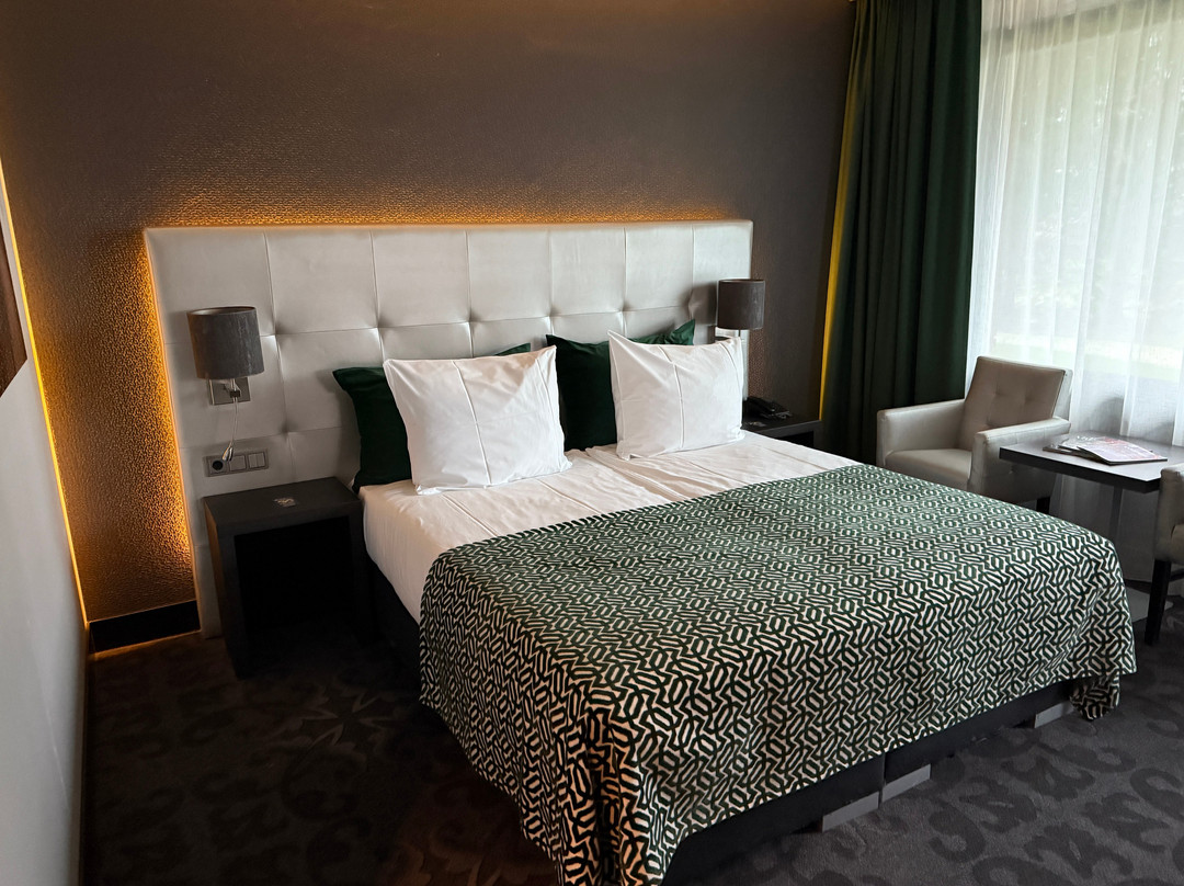 阿尔梅勒范德瓦尔克主图