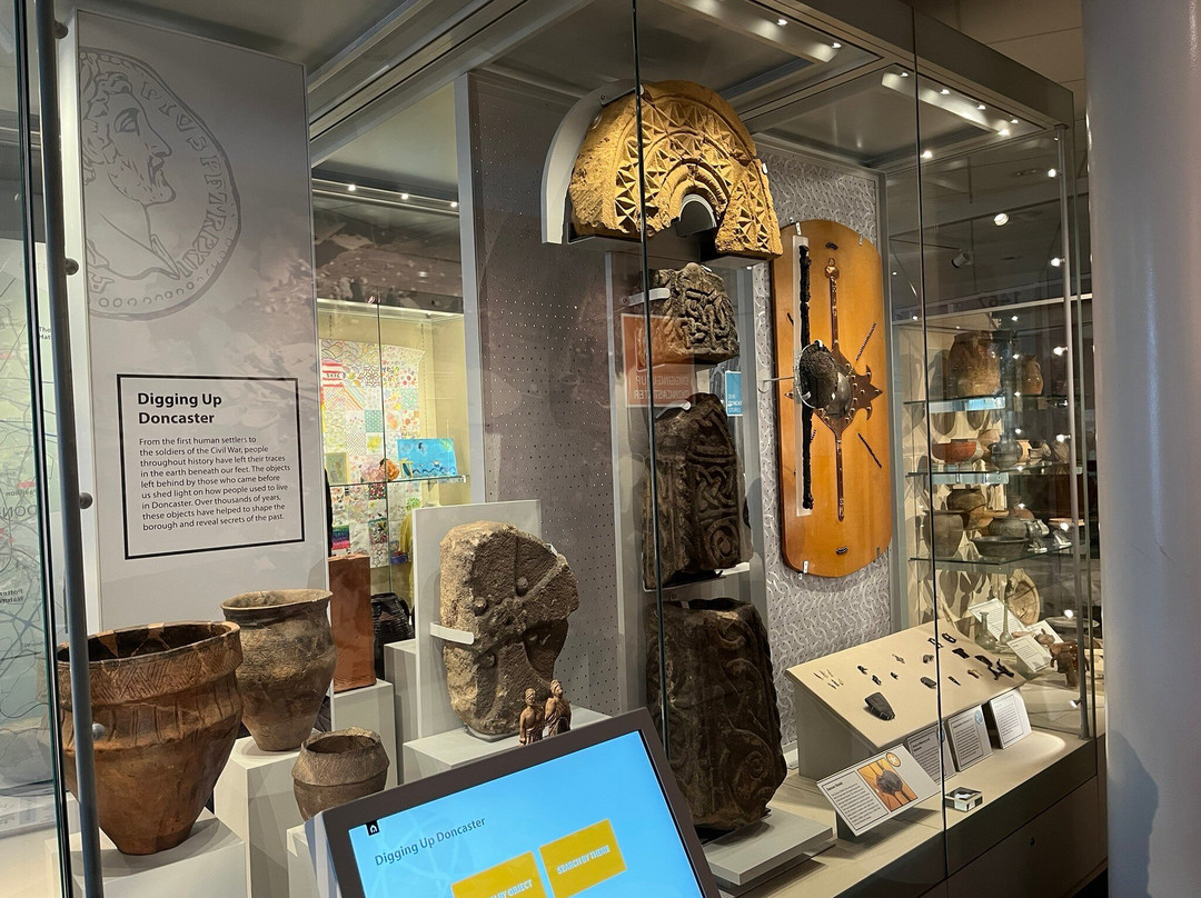 Danum Gallery Library and Museum景点图片