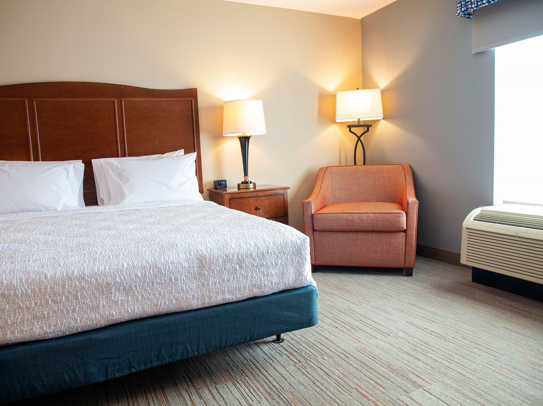 Hampton Inn & Suites Jacksonville主图