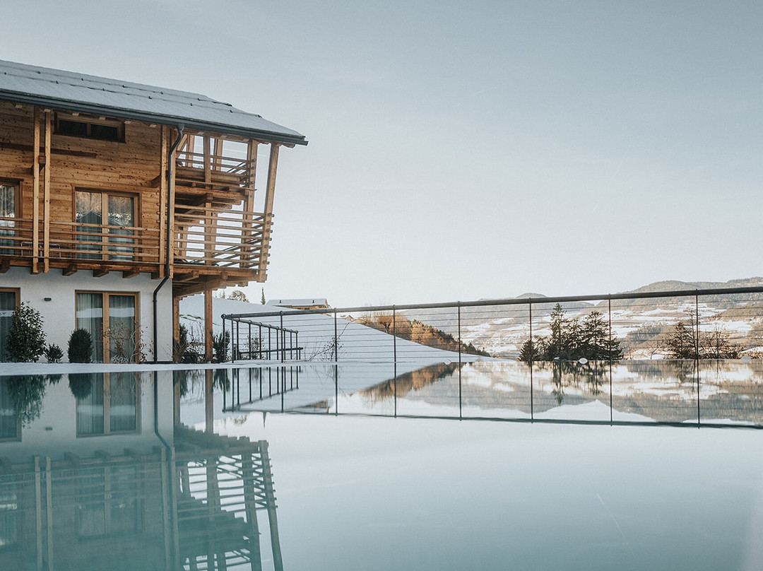 Presulis Hideaway Apartments & Restaurant主图