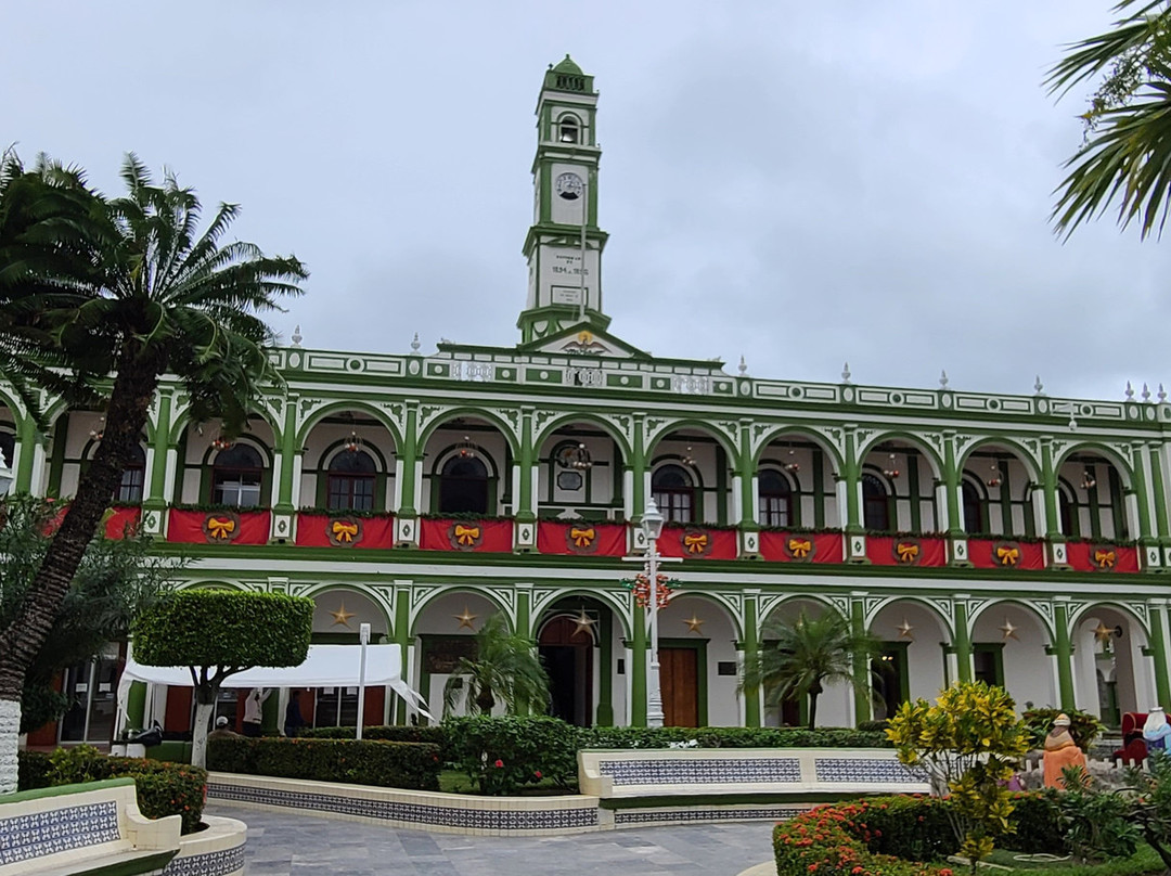 Zocalo de Alvarado景点图片