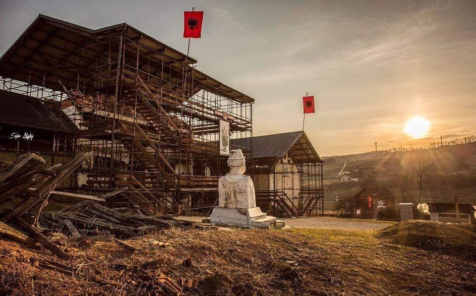 Adem Jashari Memorial Complex-Prekaz必去景点