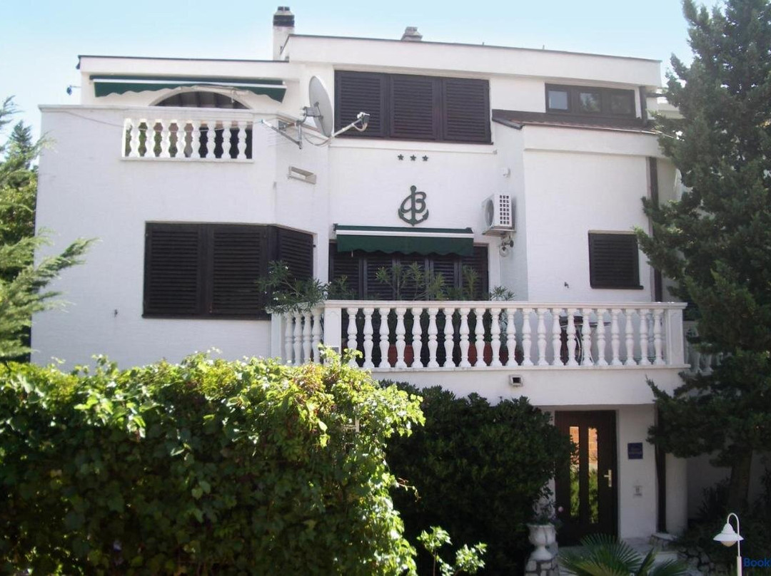 Apartments and Rooms With Parking Space Klenovica, Novi Vinodolski - 5590