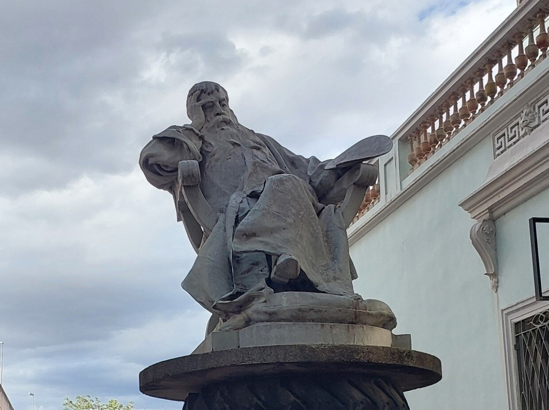 Monument Jean-louis Ernest Meissonier景点图片