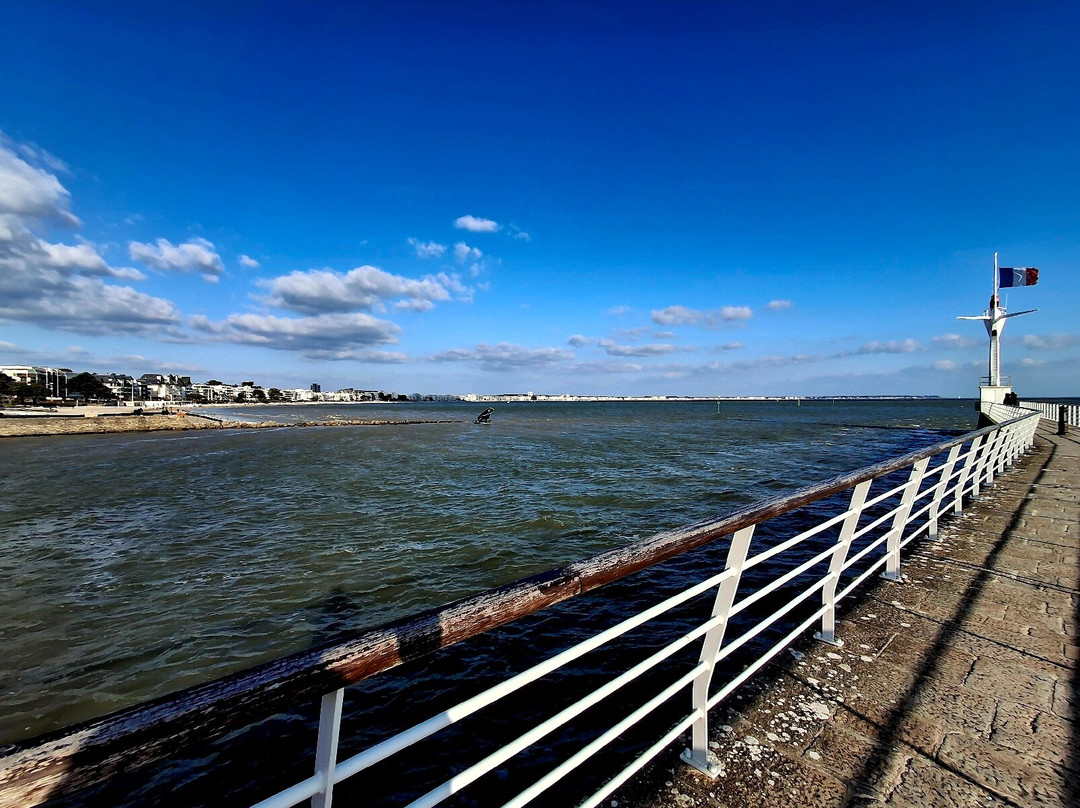 Plage du Nau景点图片