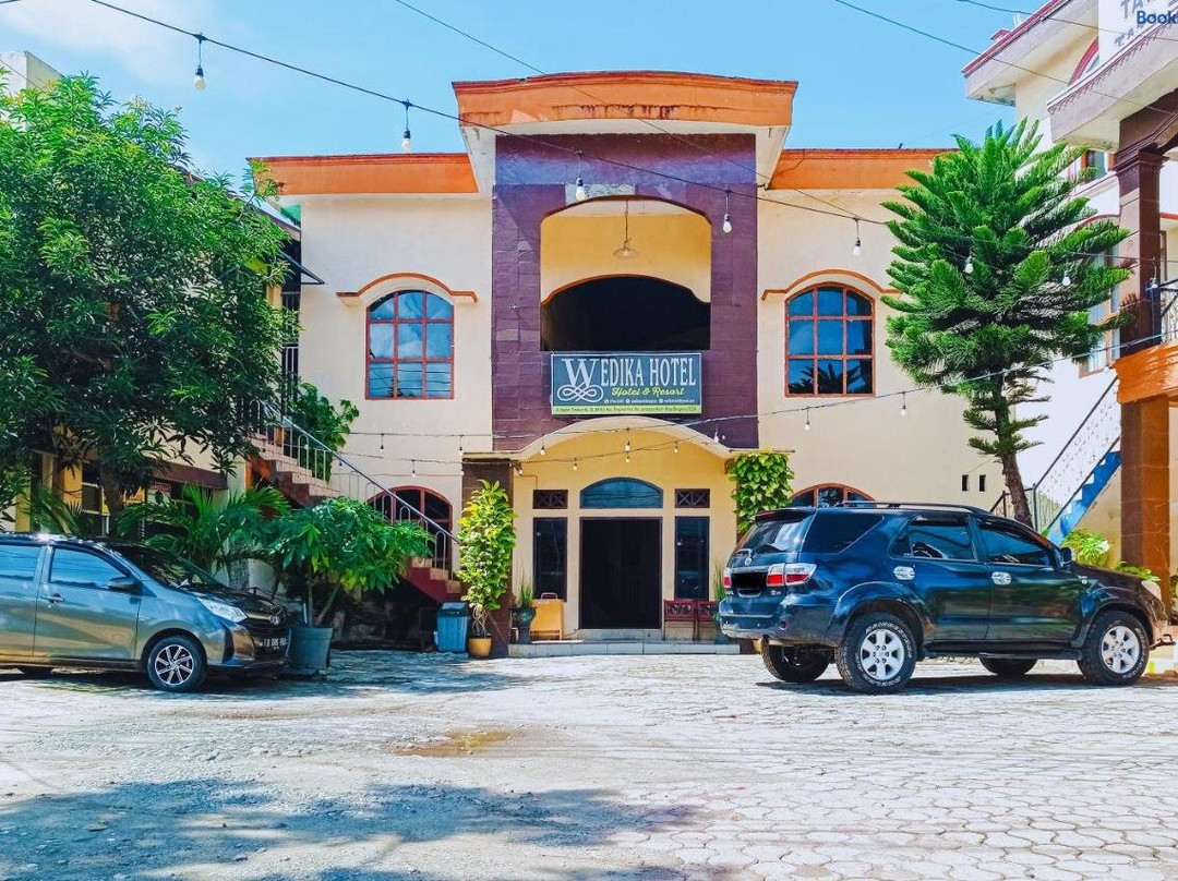 OYO 2994 Hotel Wedika