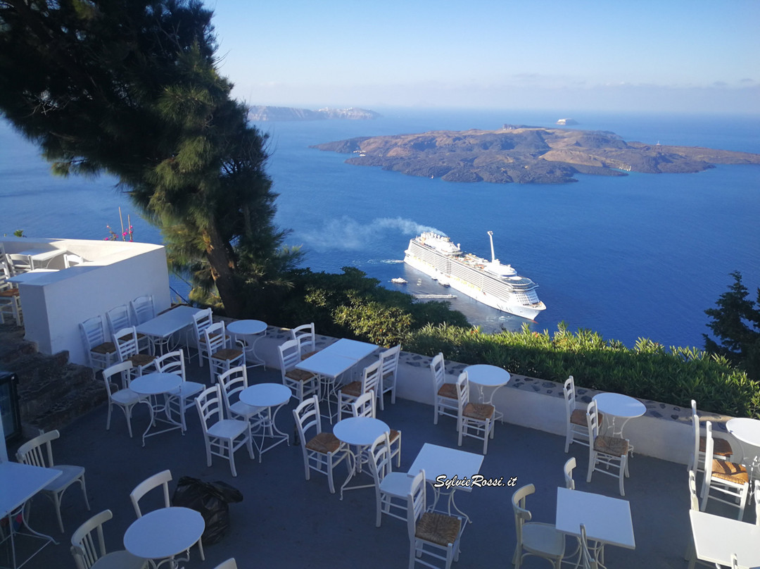 Panoramatic View On Caldera With Three Bells景点图片