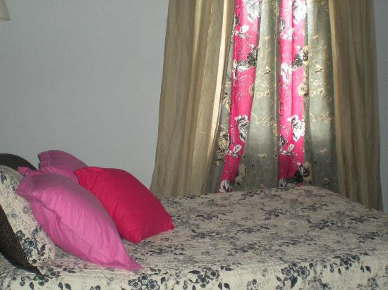 养兔场湖酒店主图