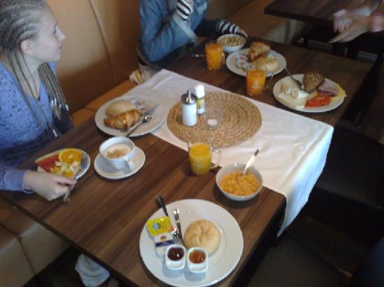 兰登机场酒店主图