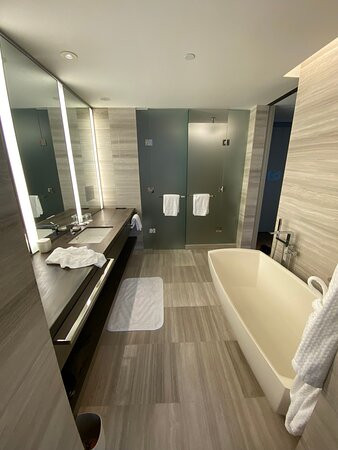 多伦多四季酒店主图