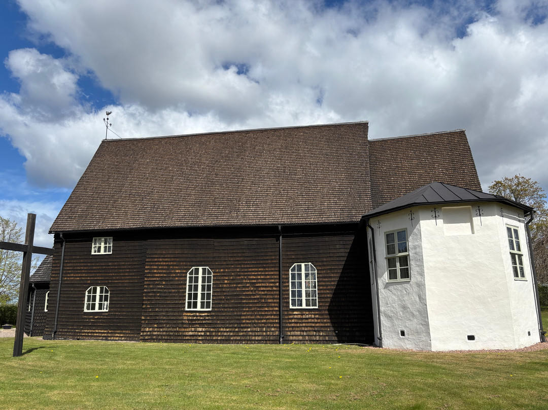 Pelarne Kyrka