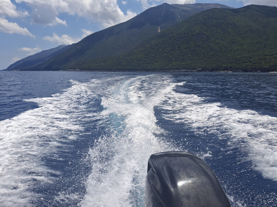 Hop On Greece-Karavomylos必去景点