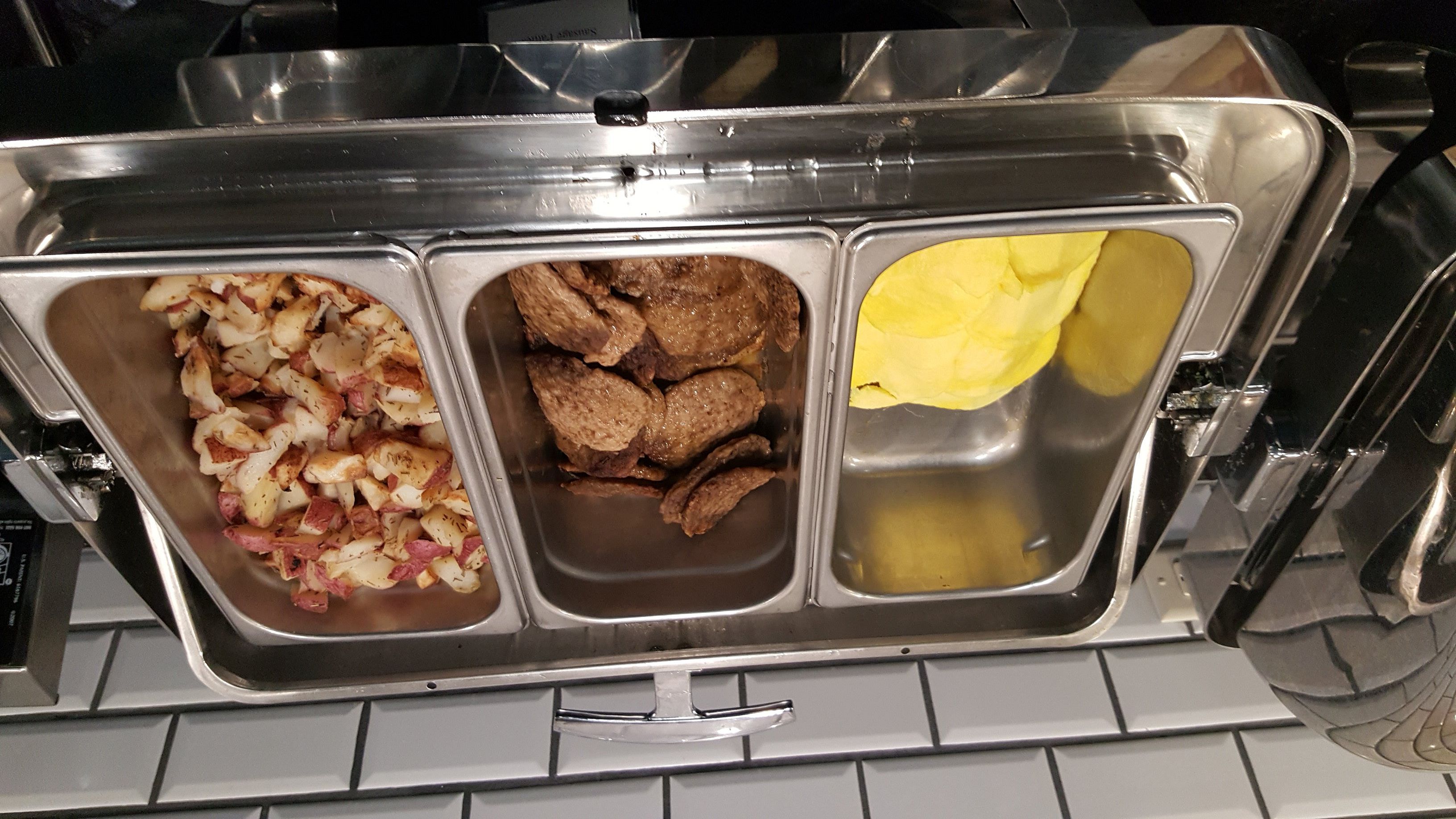 Country Inn & Suites by Radisson, St. Cloud West, MN-餐饮