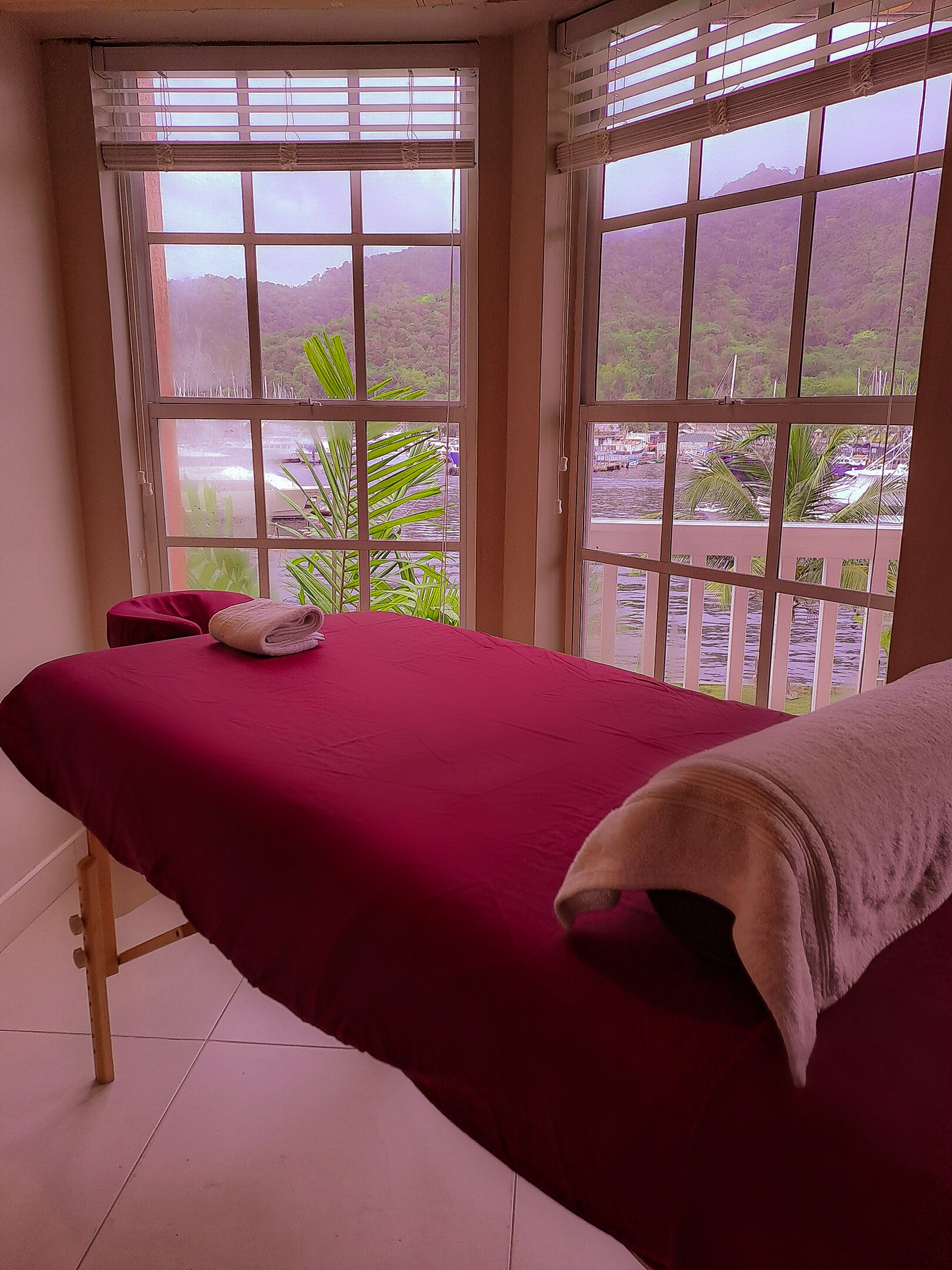 Crews Inn Hotel & Yachting Centre-官方