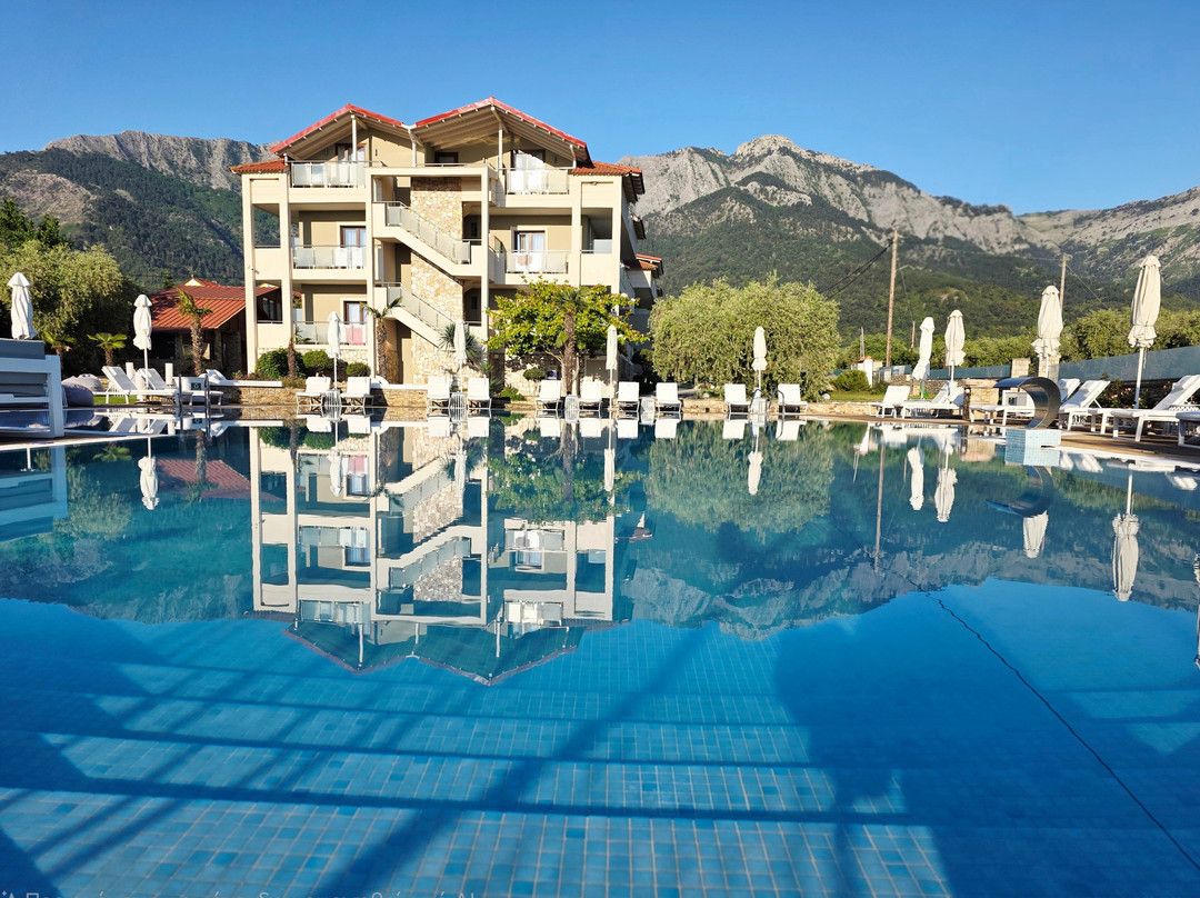 科瑞纳酒店主图