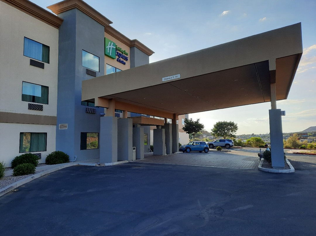 Holiday Inn Express & Suites Globe By IHG主图