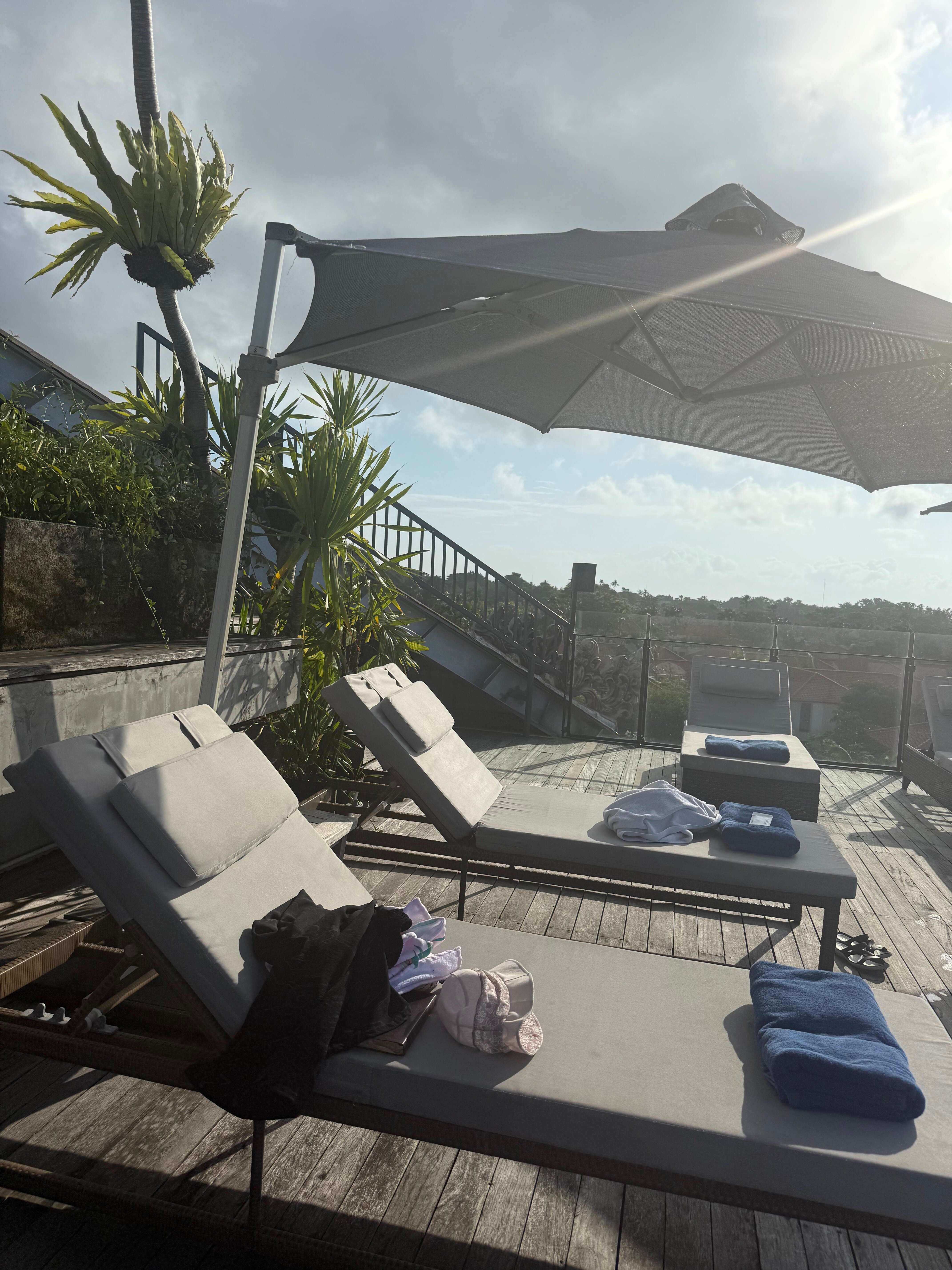 ARTOTEL Sanur-泳池